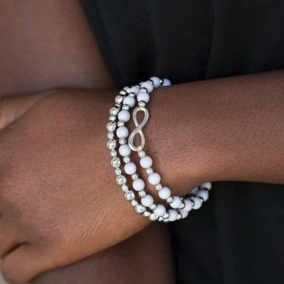 Paparazzi Jewelry Accessories -Immeasurably Infinite - Silver Bracelet - Vintage - Picture 3 of 4